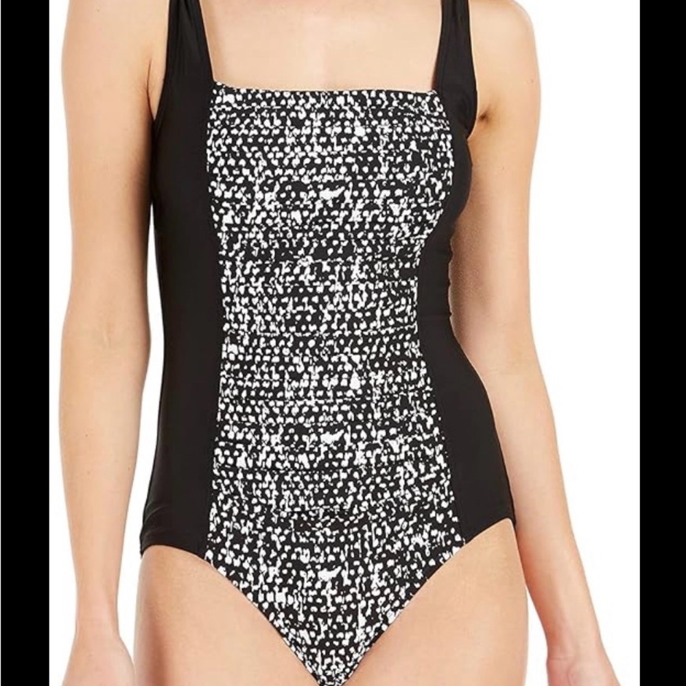 NWT Calvin Klein Black and White Patterned One-Piece Swimsuit